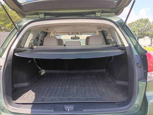Used 2013 Subaru Outback 2.5i Premium AWD/4WD image 20