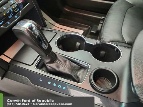 Used 2017 Ford Explorer XLT w/ Equipment Group 202A image 17