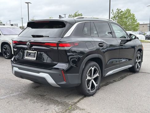 New 2026 Volkswagen Tiguan SE FWD image 5