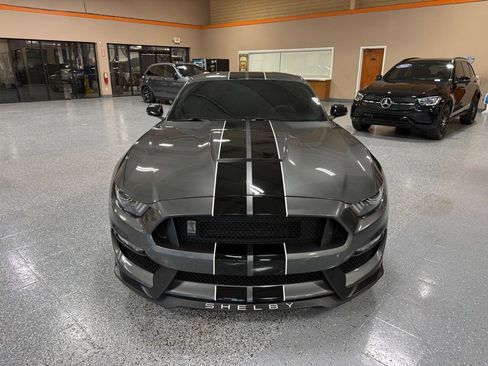 Used 2017 Ford Mustang Shelby GT350 image 2