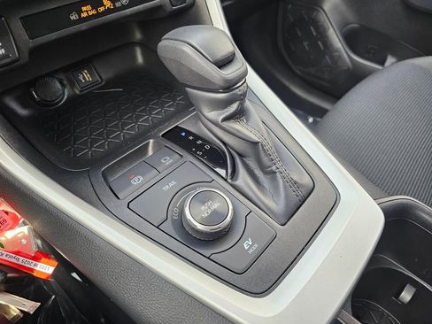 Certified 2025 Toyota RAV4 LE AWD/4WD image 35