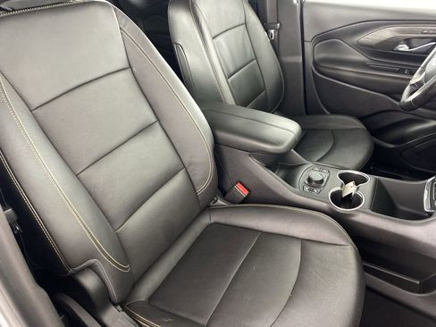 Certified 2021 GMC Terrain SLT image 28