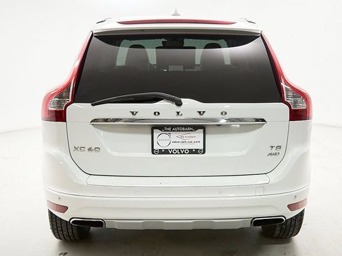 Used 2017 Volvo XC60 T5 Inscription w/ Preferred Option Package image 8