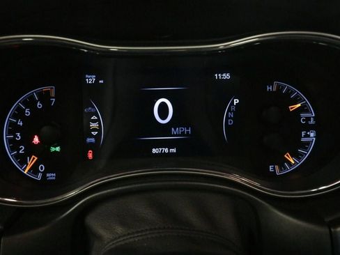 Used 2021 Jeep Grand Cherokee Limited image 16