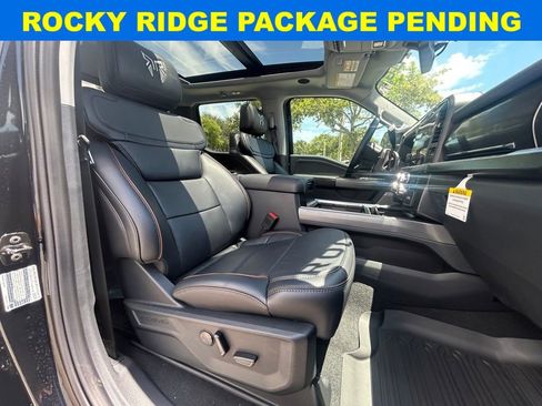 New 2025 Ford F350 Lariat w/ Lariat Ultimate Package image 33