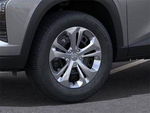 New 2026 Chevrolet Trax LS image 9