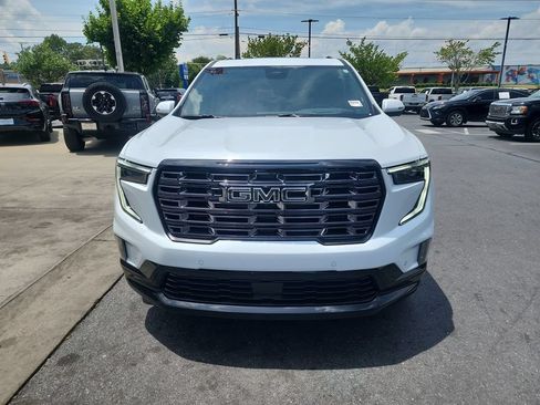 Certified 2026 GMC Acadia Denali Ultimate AWD/4WD image 3