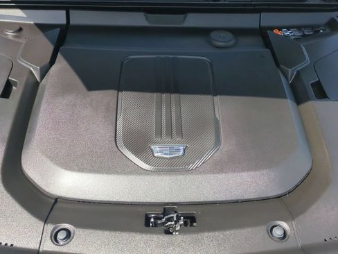 Certified 2024 Cadillac Lyriq Tech AWD/4WD image 20