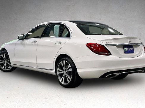 Used 2016 Mercedes-Benz C 300 4MATIC Sedan image 4