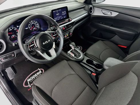 Used 2023 Kia Forte LXS FWD image 8