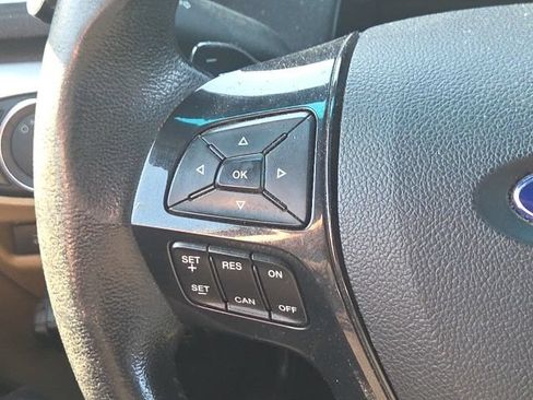 Used 2016 Ford Explorer XLT w/ Equipment Group 202A AWD/4WD image 35