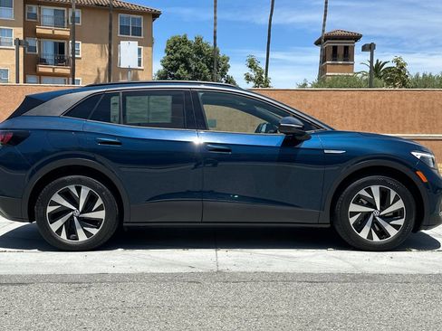 Used 2023 Volkswagen ID.4 Pro RWD image 3