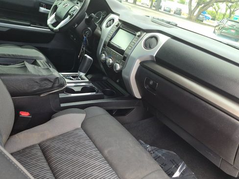 Used 2016 Toyota Tundra SR5 w/ SR5 Upgrade Package RWD image 14