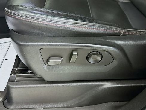 Used 2021 Chevrolet Tahoe RST w/ Luxury Package image 23