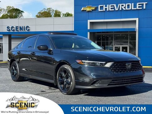 Used 2025 Honda Accord SE image 1