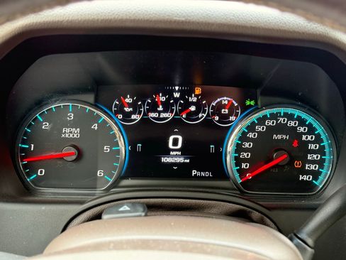 Used 2018 GMC Yukon Denali w/ Open Road Package AWD/4WD image 38