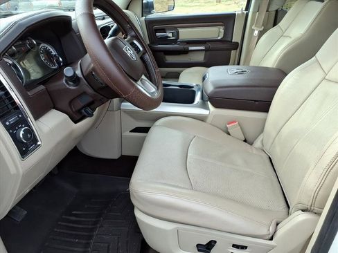 Used 2018 RAM 2500 Laramie image 11