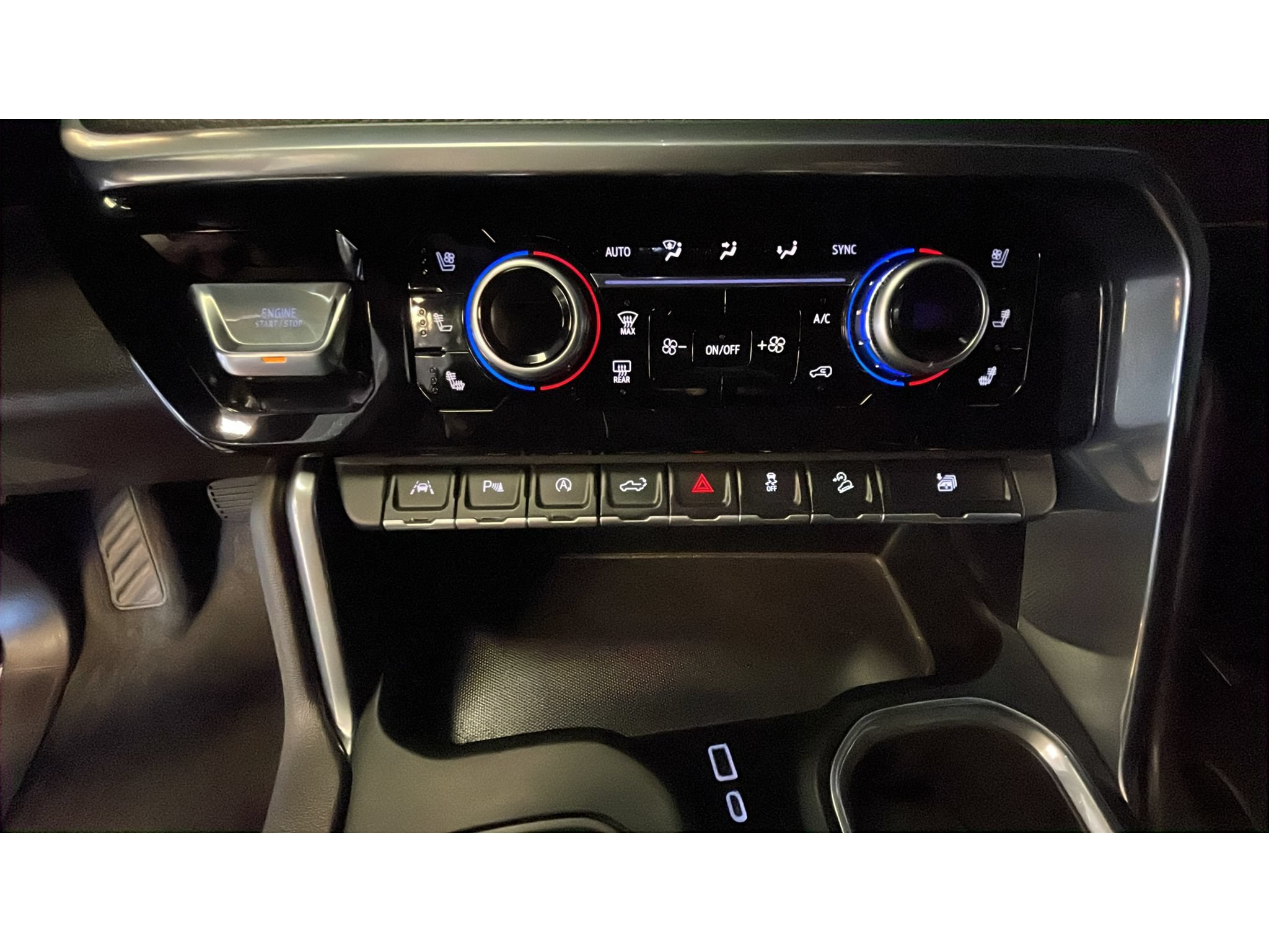 Used 2022 GMC Sierra 1500 Denali AWD/4WD image 13