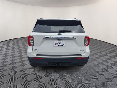 Used 2022 Ford Explorer XLT w/ Class IV Trailer Tow Package AWD/4WD image 5
