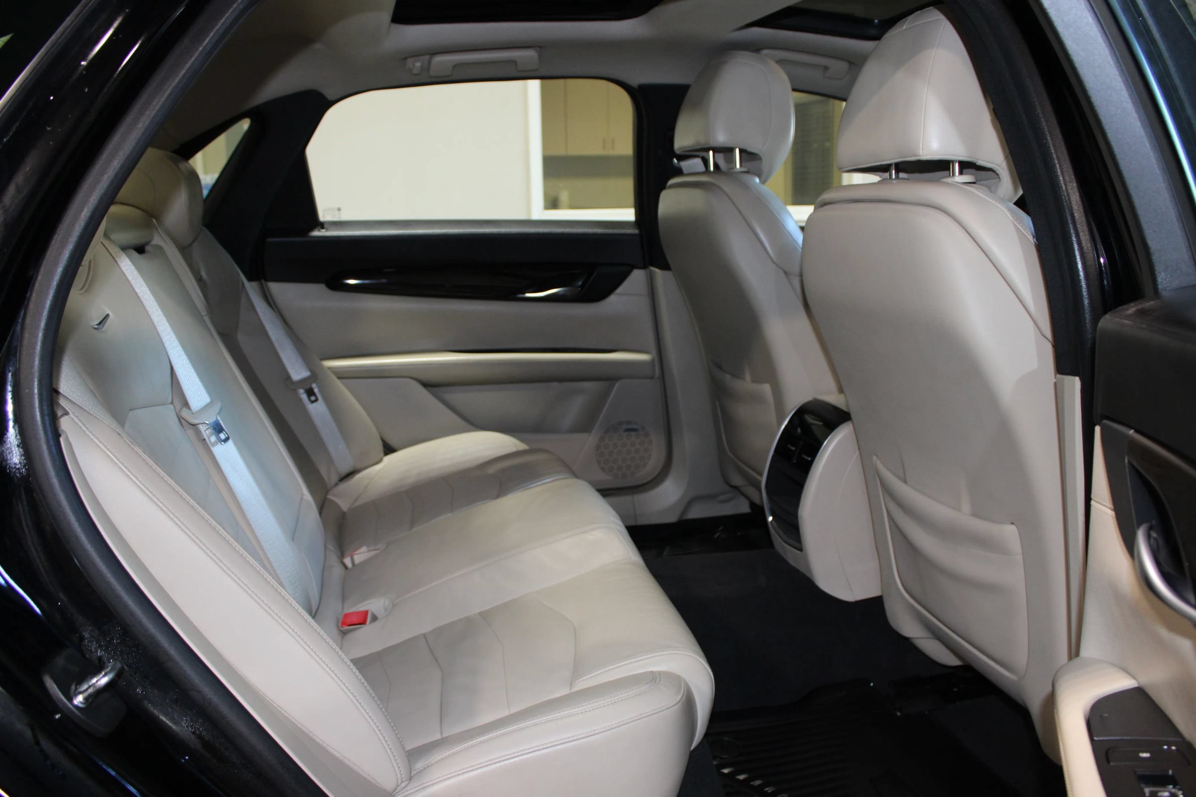 Used 2016 Cadillac CT6 RWD image 38