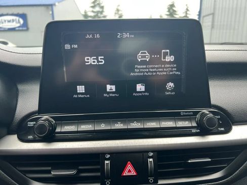 Used 2020 Kia Forte LXS FWD image 25