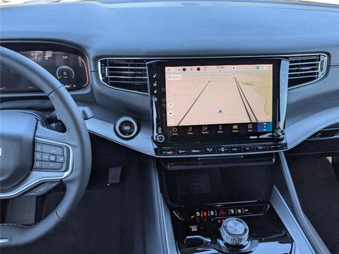New 2026 Jeep Grand Wagoneer Limited AWD/4WD image 16
