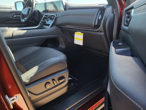 New 2026 Nissan Armada SL w/ Captain's Chari Seat Package image 13