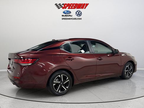 Used 2024 Nissan Sentra SV FWD image 5