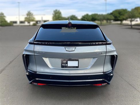 New 2026 Cadillac Lyriq Luxury image 5