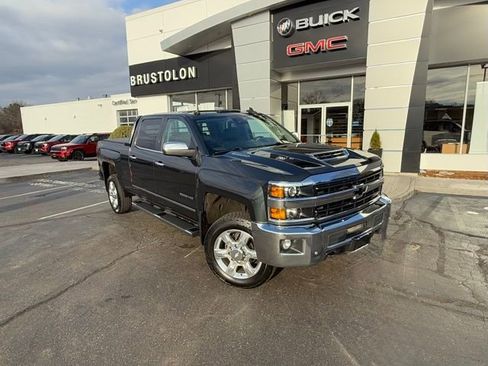 Used 2019 Chevrolet Silverado 2500 LTZ w/ Duramax Plus Package image 2
