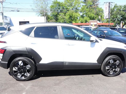 Used 2024 Hyundai Kona SEL AWD/4WD image 6