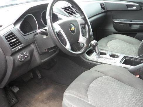 Used 2011 Chevrolet Traverse LT w/ Personal Connectivity Package FWD image 20