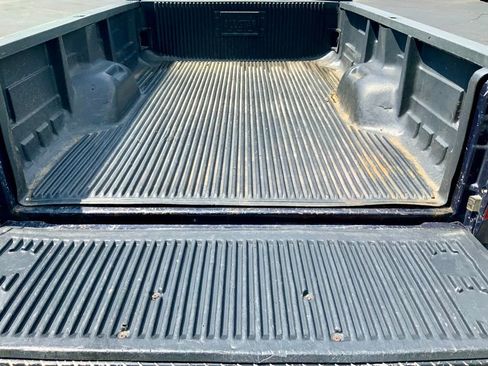 Used 2006 Ford F250 XL RWD image 17