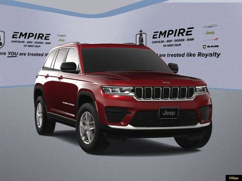 Used 2025 Jeep Grand Cherokee Laredo X w/ Luxury Tech Group I AWD/4WD image 19