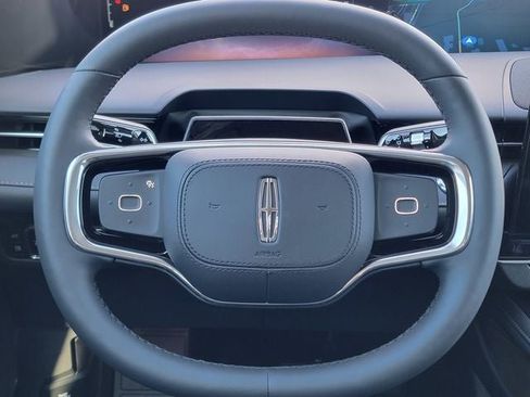 New 2026 Lincoln Nautilus Premier image 31