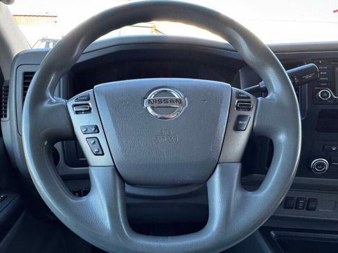 Used 2018 Nissan NV 2500 SV RWD image 15
