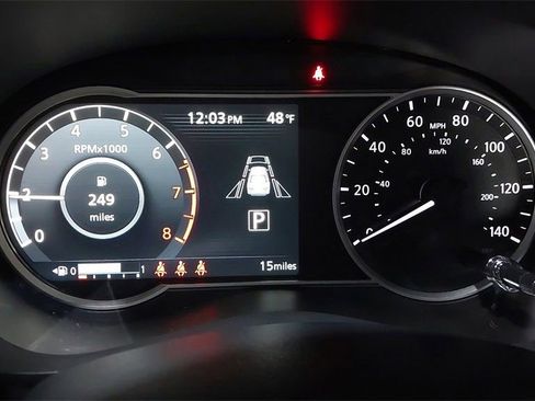 Used 2025 Nissan Versa SV w/ Trunk Package FWD image 22