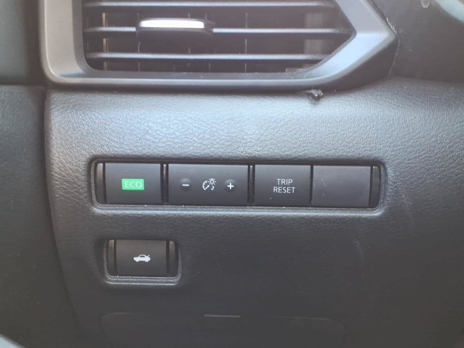 Used 2022 Nissan Sentra S FWD image 22