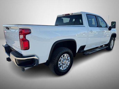 Used 2023 Chevrolet Silverado 2500 LT w/ Convenience Package AWD/4WD image 3