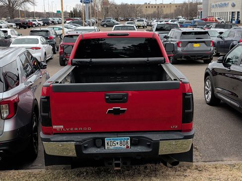 Used 2014 Chevrolet Silverado 2500 LTZ w/ LTZ Plus Package image 4