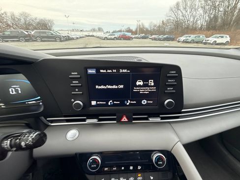 New 2026 Hyundai Elantra SEL Sport Premium FWD image 21