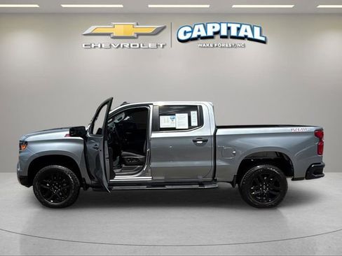 Used 2025 Chevrolet Silverado 1500 Custom Trail Boss AWD/4WD image 9