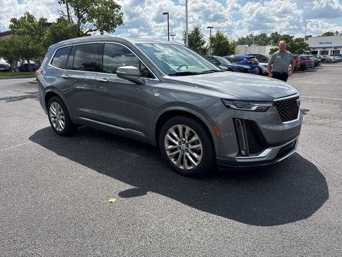 Used 2020 Cadillac XT6 Premium Luxury FWD image 21