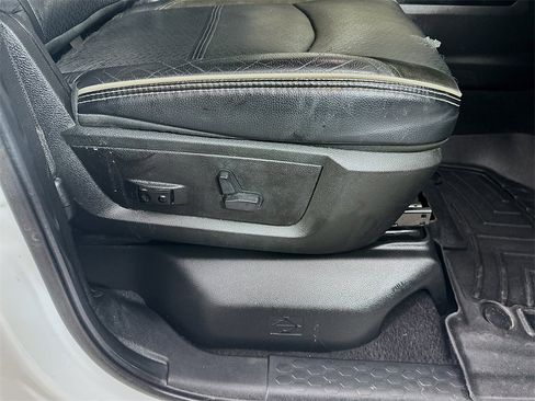 Used 2023 RAM 2500 Laramie image 24