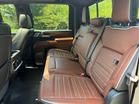 Used 2024 GMC Sierra 2500 Denali Ultimate AWD/4WD image 22