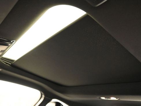 Used 2026 BMW 230i Coupe RWD image 18