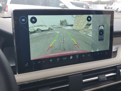 New 2026 Lincoln Corsair Premiere image 21