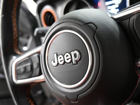 Used 2022 Jeep Gladiator Mojave w/ LED Lighting Group AWD/4WD image 33