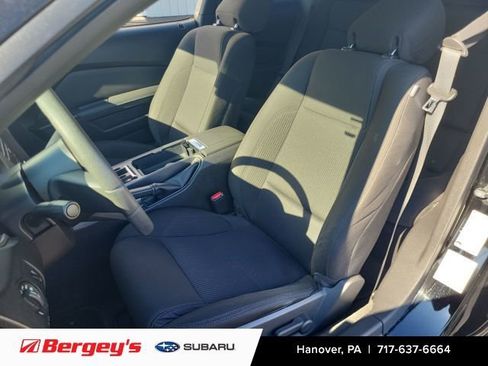 Used 2012 Ford Mustang GT image 11