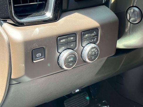 New 2026 GMC Sierra 1500 Denali w/ Denali Reserve Package AWD/4WD image 24